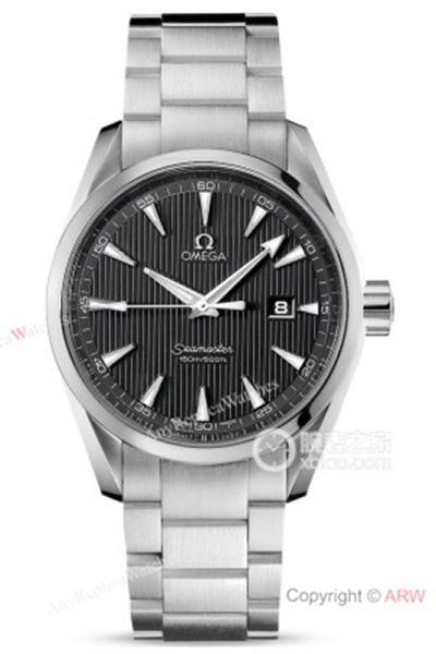 High Quality Replica OMEGA Seamaster Aqua Terra Silver 316L Stainless Steel Strap Black Curved Face Dial Silver Case Watch 41.5mm